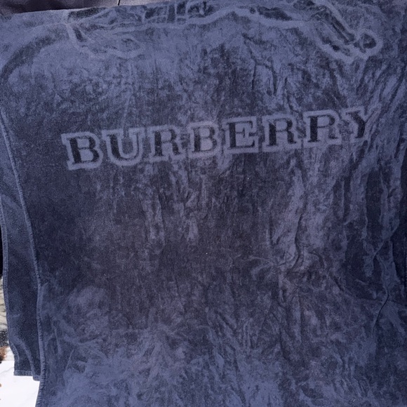Burberry Navy Towel with Drawstring Bag Attached - Picture 5 of 8